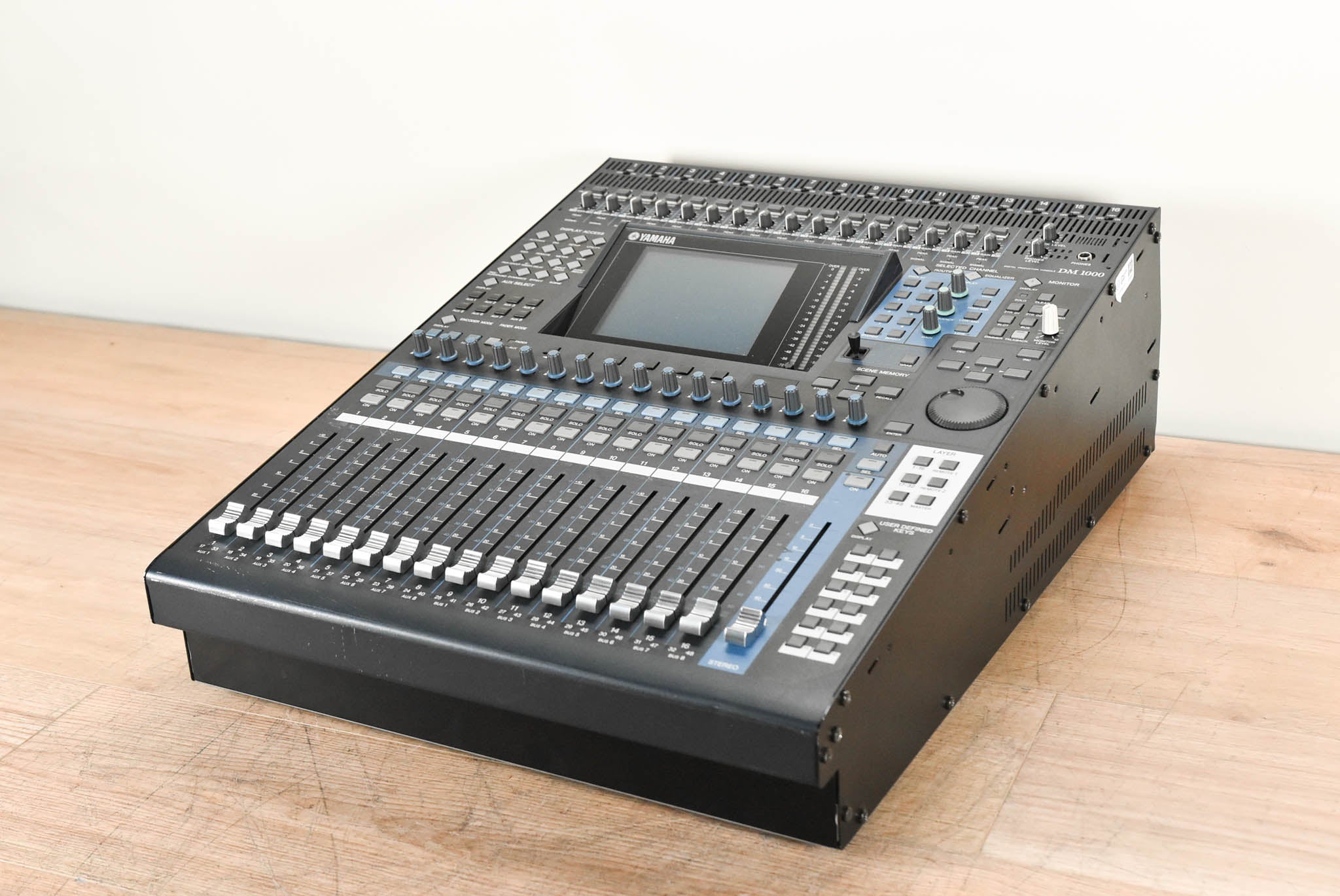 Yamaha DM1000 48-Channel Digital Audio Mixing Console