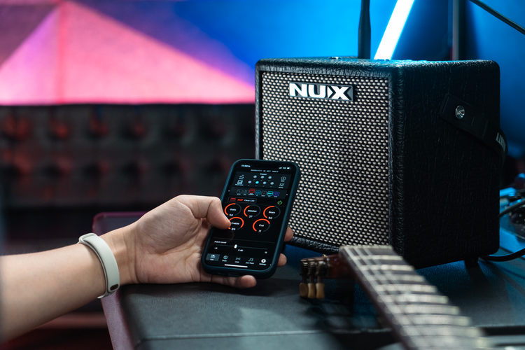 NU-X Mighty 8BT Guitar Amp