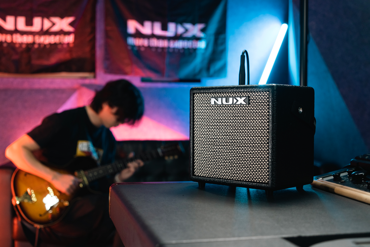 NU-X Mighty 8BT Guitar Amp