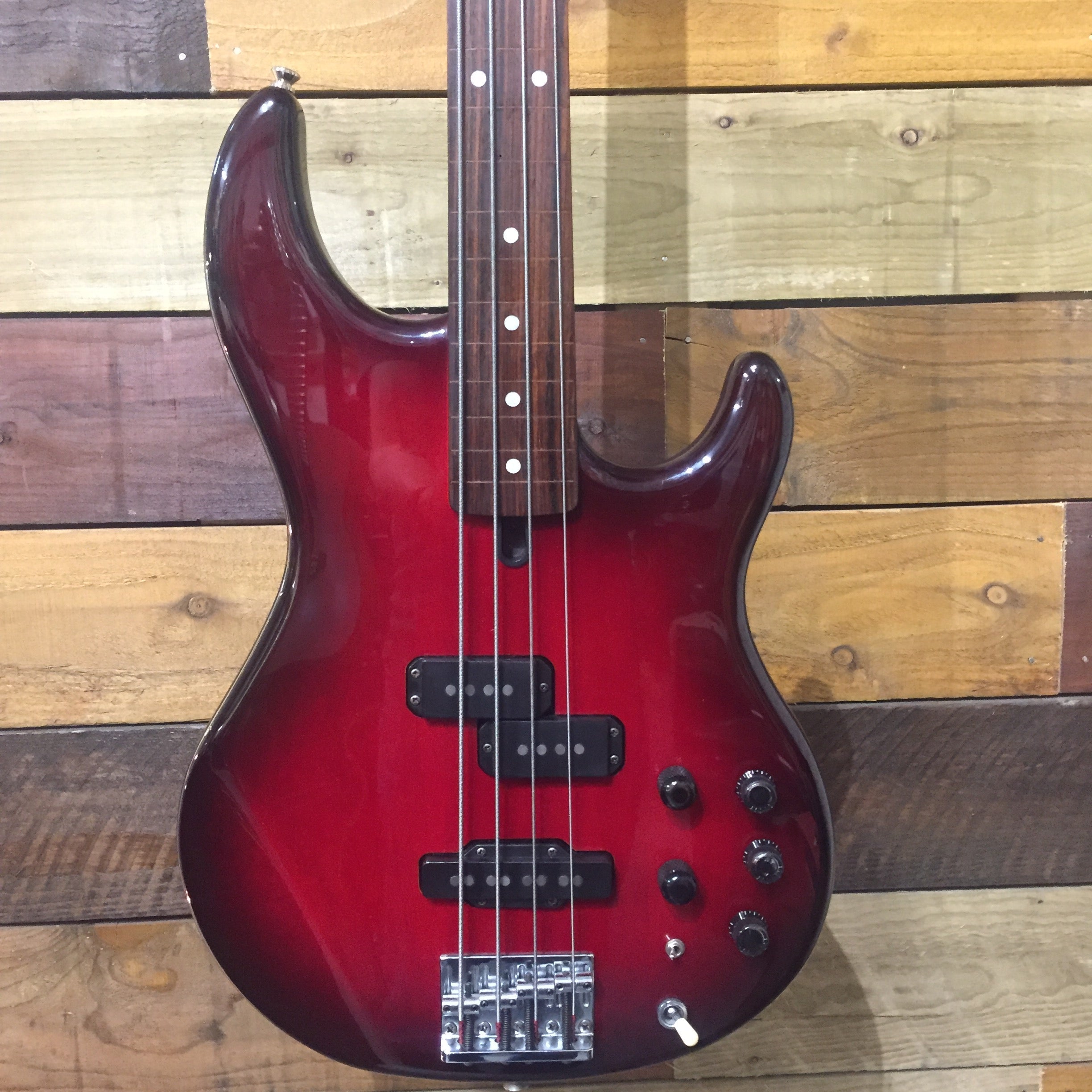 Yamaha BB1100S Fretless Bass 1990's Redburst