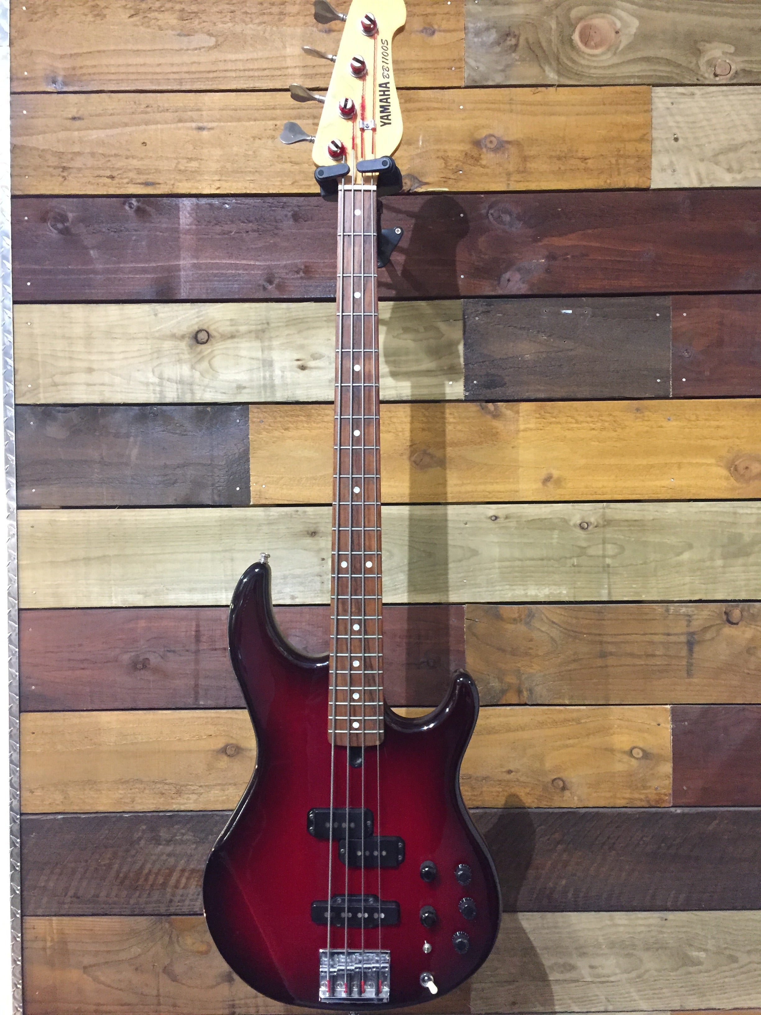 Yamaha BB1100S Bass 1990's Redburst