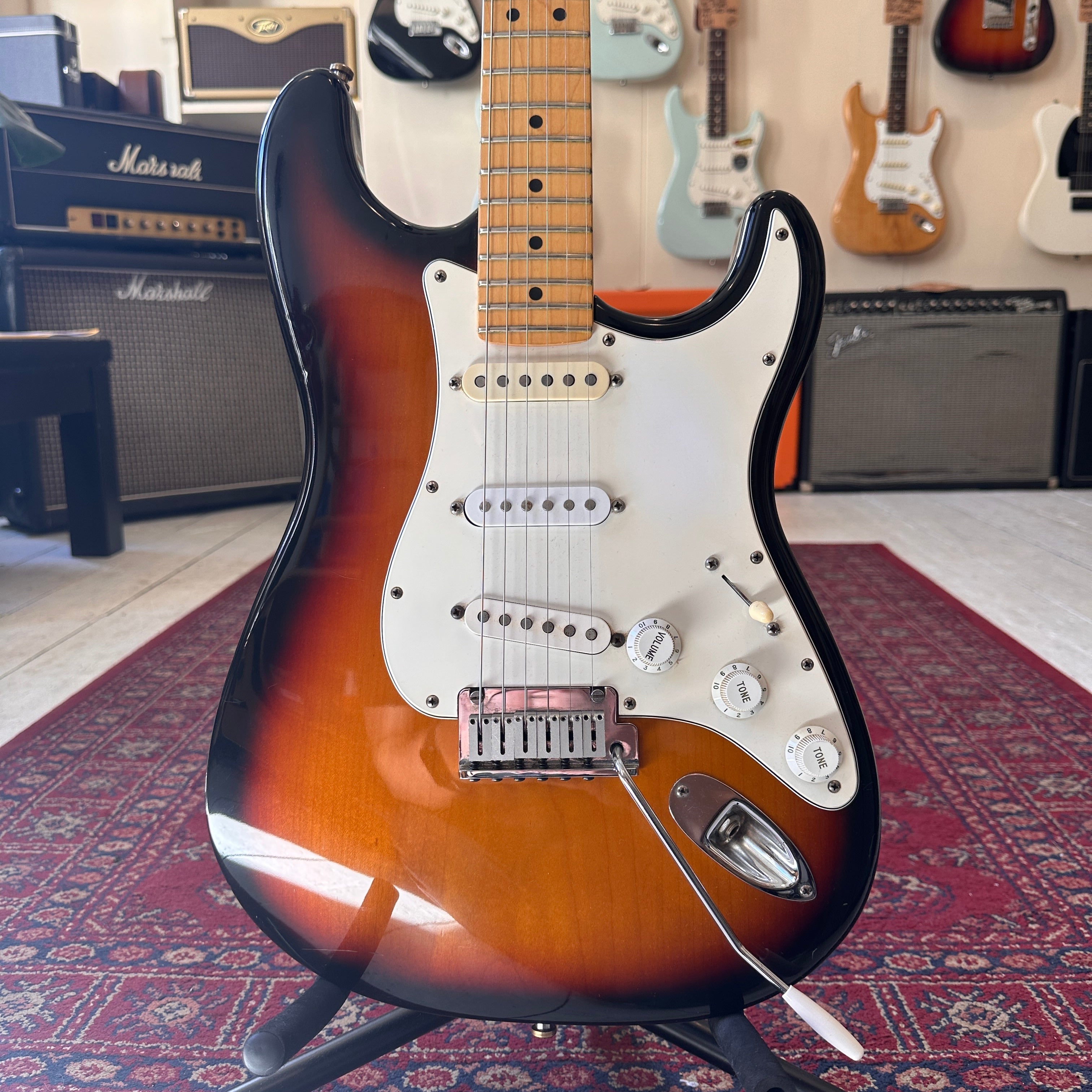 1991 Fender American Standard Stratocater - Sunburst - Preowned