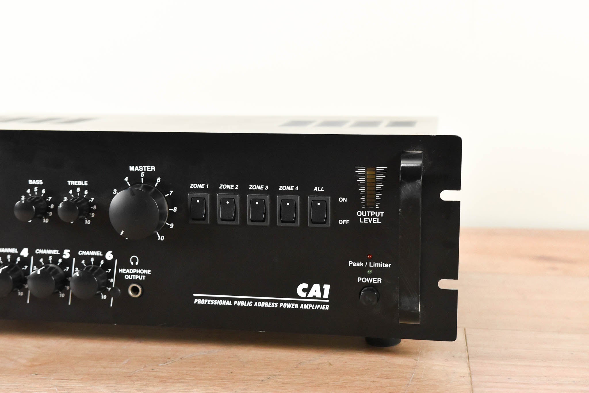 Yorkville Coliseum CA1 70V Installation Amplifier