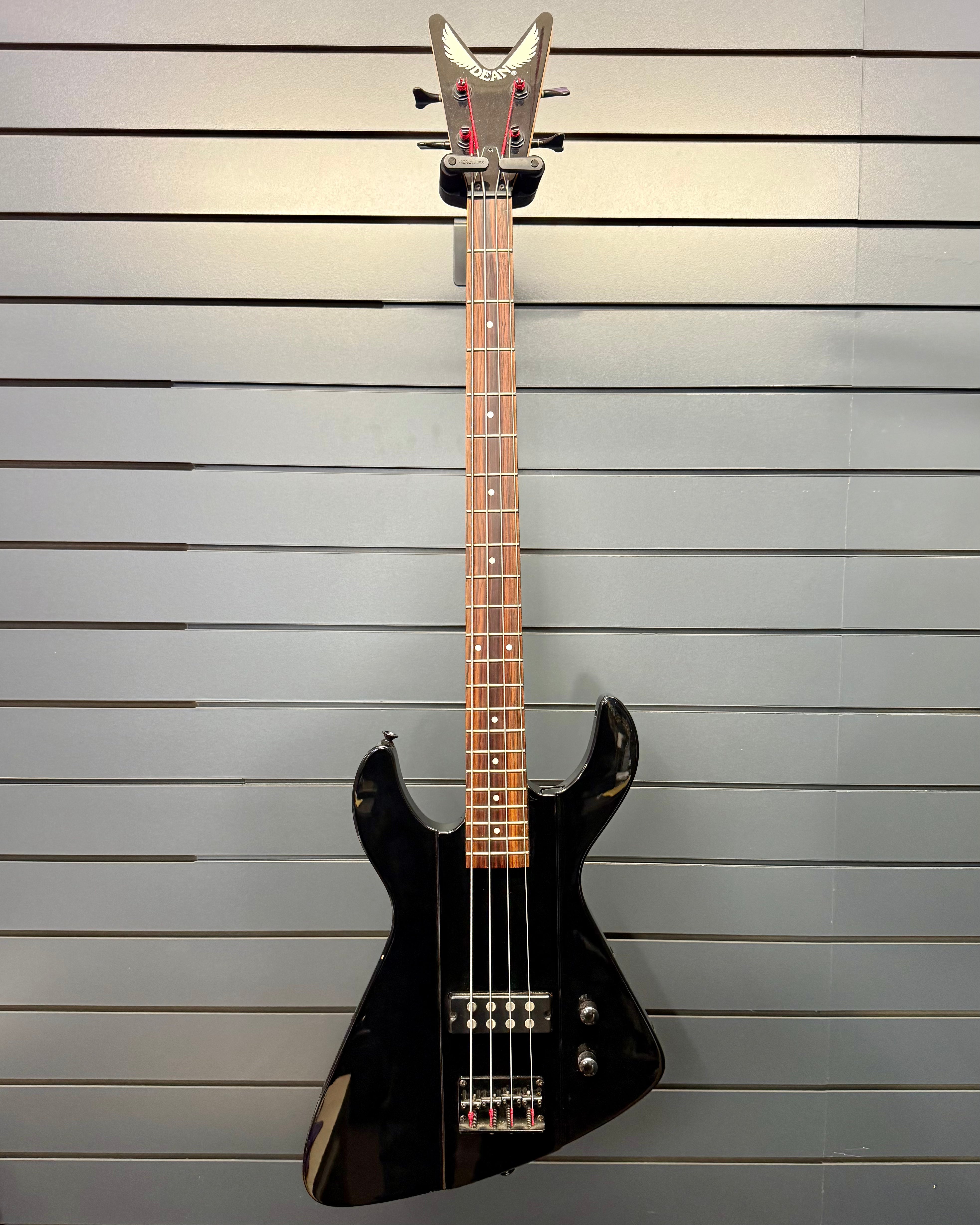 Dean Demonator Metalman Bass - Black