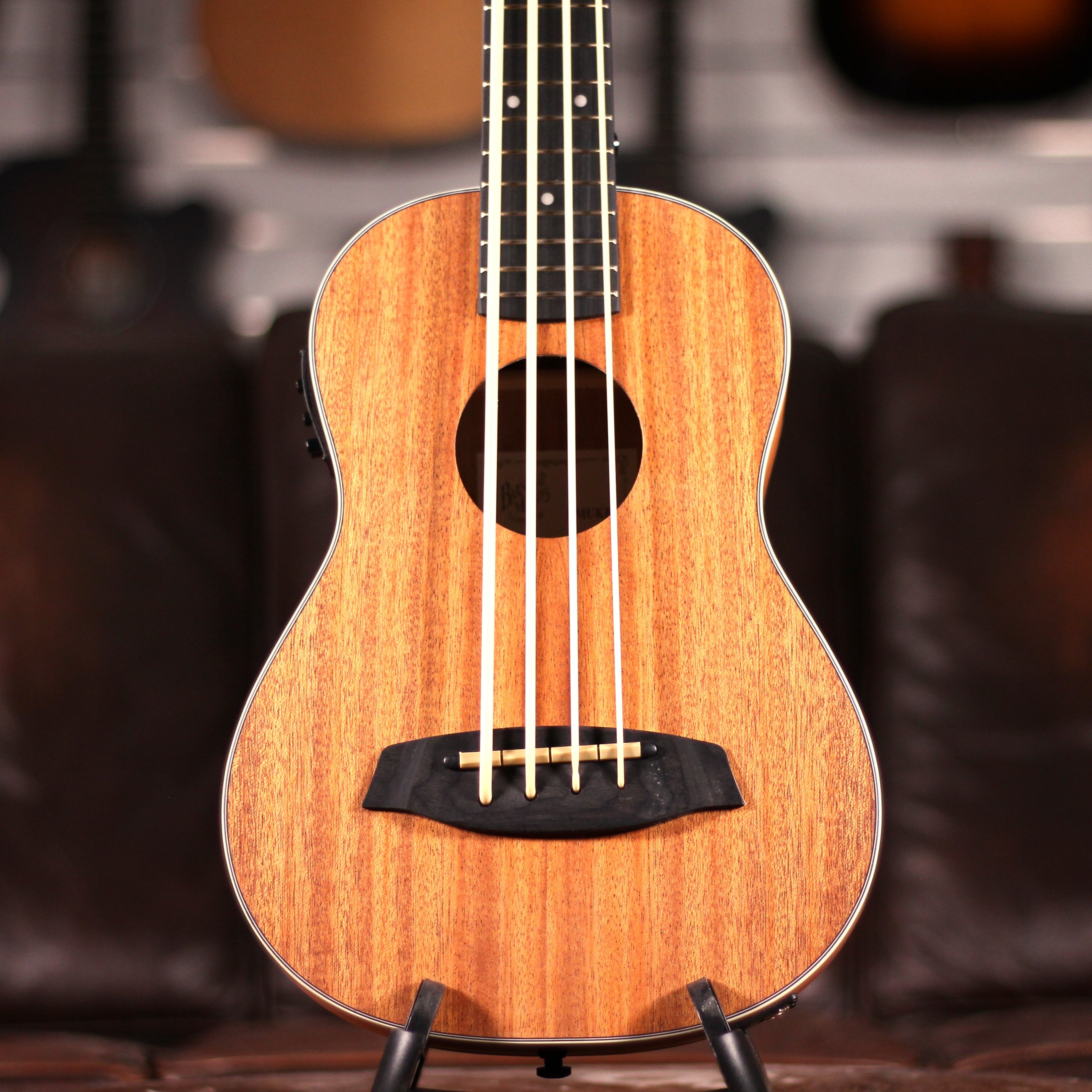 Barnes & Mullins Uke Bass