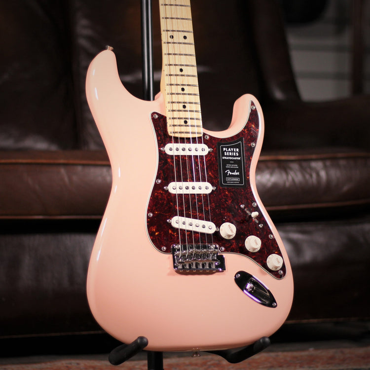 Fender Player Stratocaster LTD Shell Pink angled