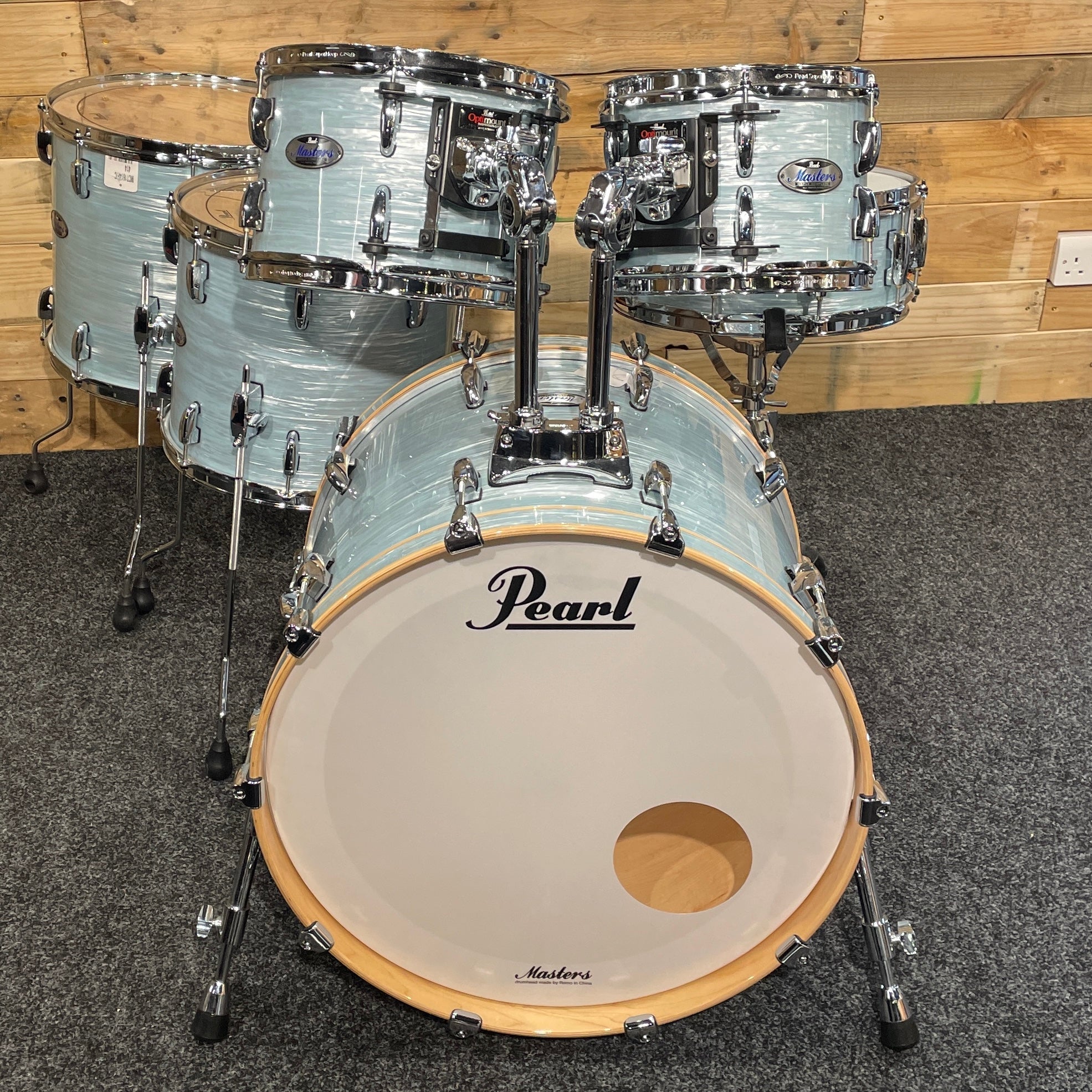 Pre-Owned Pearl Masters Maple Complete Shell Pack In Ice Blue Oyster (6 Piece)