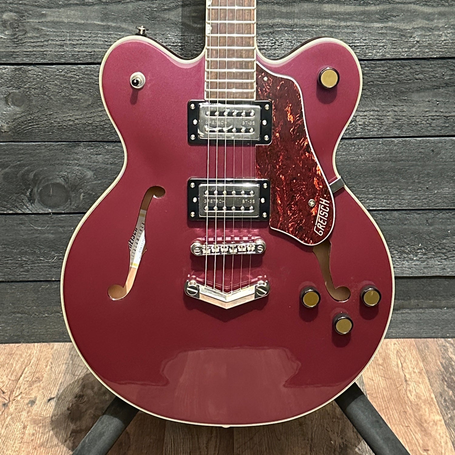 Gretsch G2622T Streamliner Center Block Double-Cut Bigsby Semi Hollow Body Electric Guitar - Red