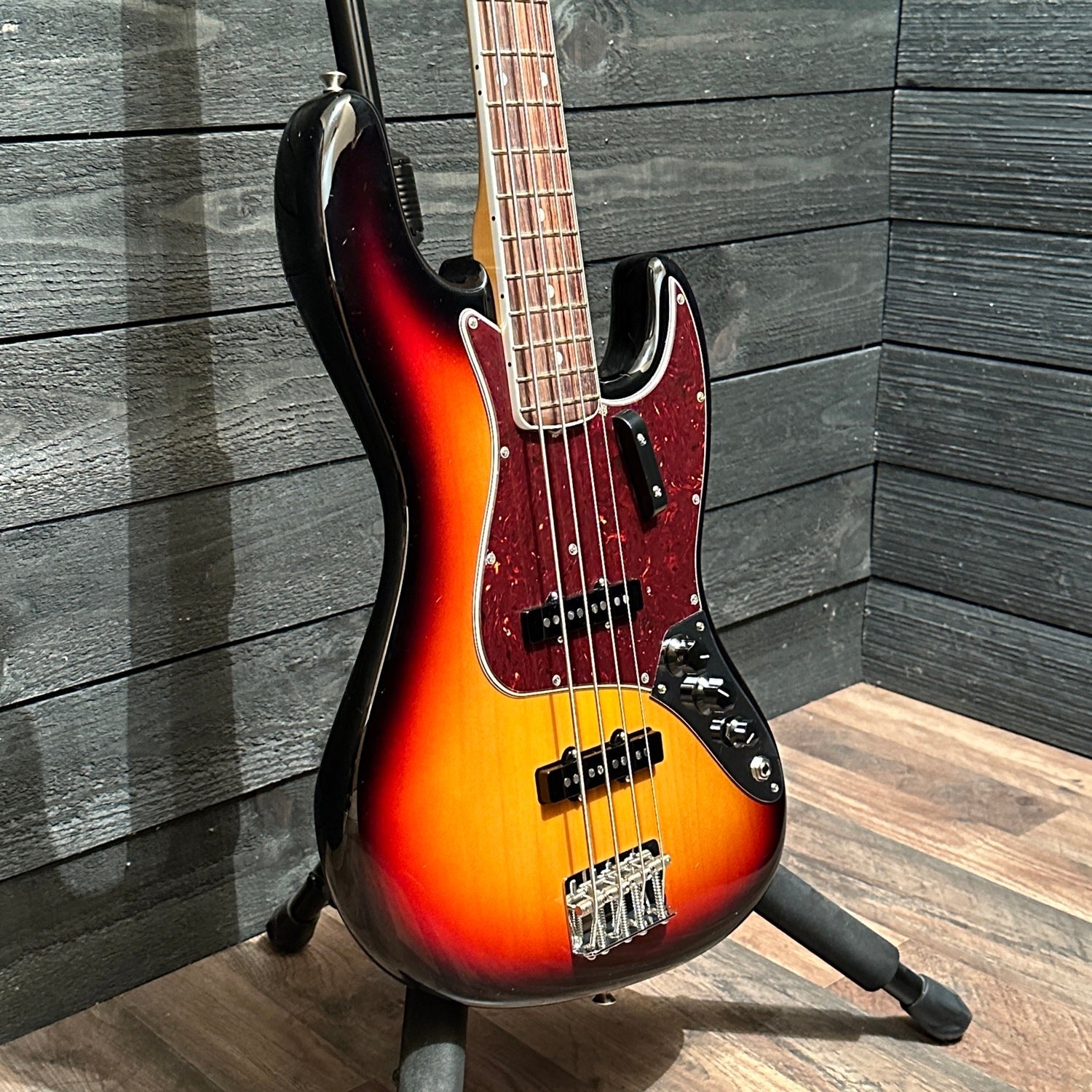 Fender American Vintage II 1966 Jazz Bass USA 4 String Electric Bass Guitar - Sunburst