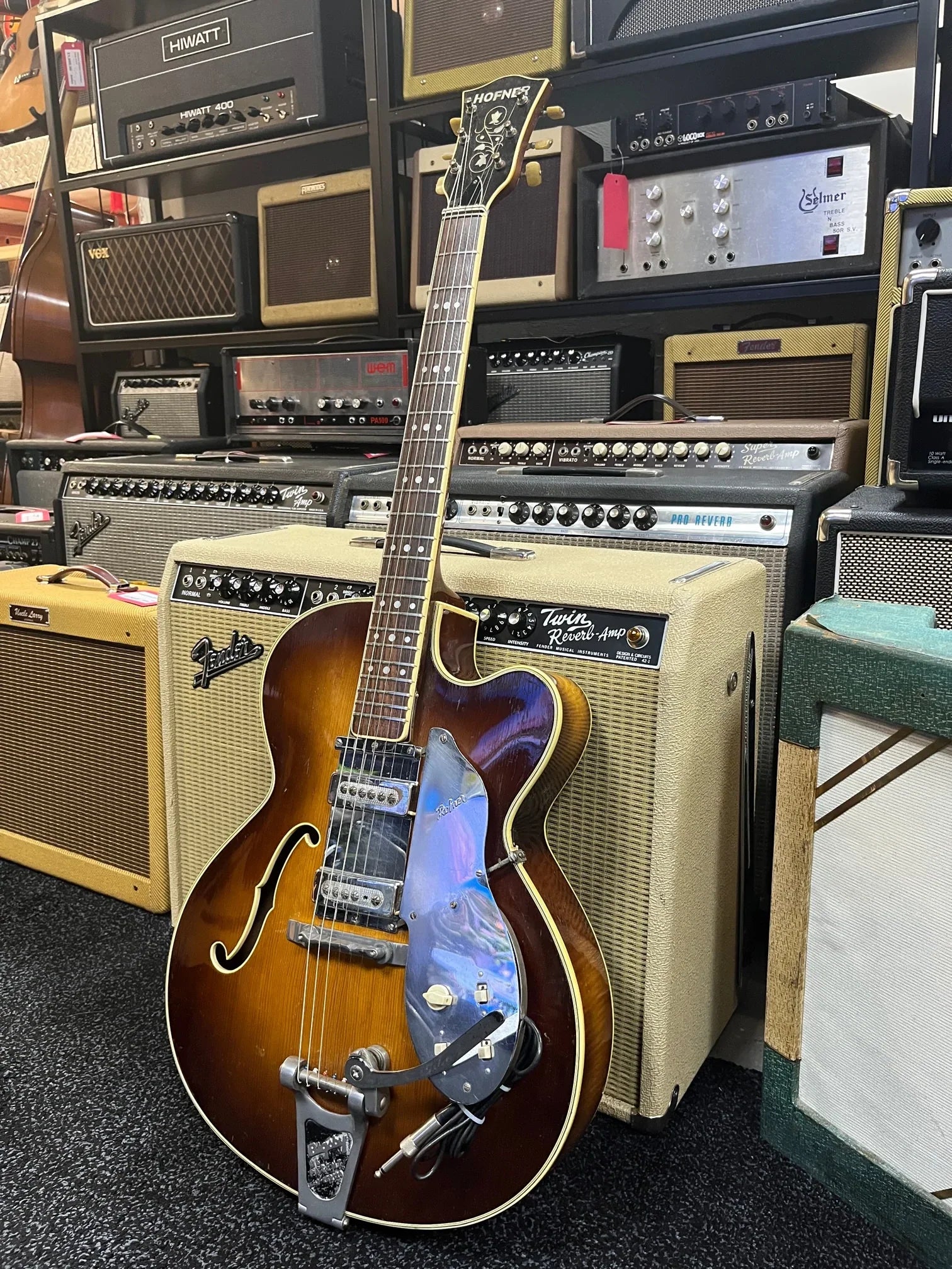 Hofner President Sunburst 1960 With Bigsby and Vintage Pickups