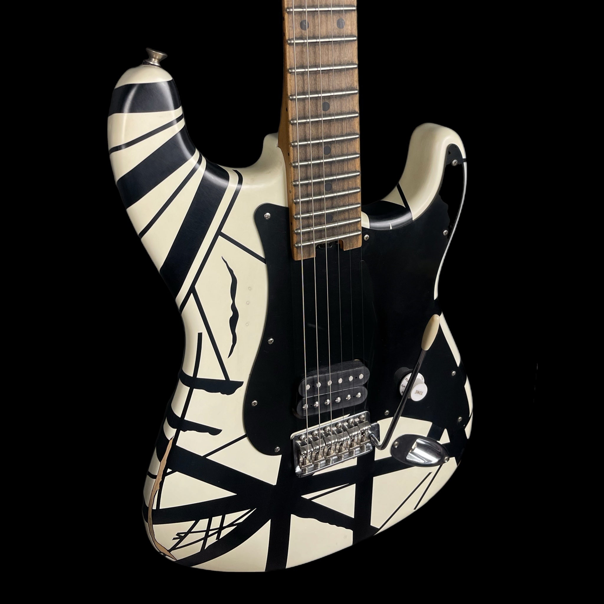 EVH Striped Series 78 Eruption MN White with Black Stripes Relic