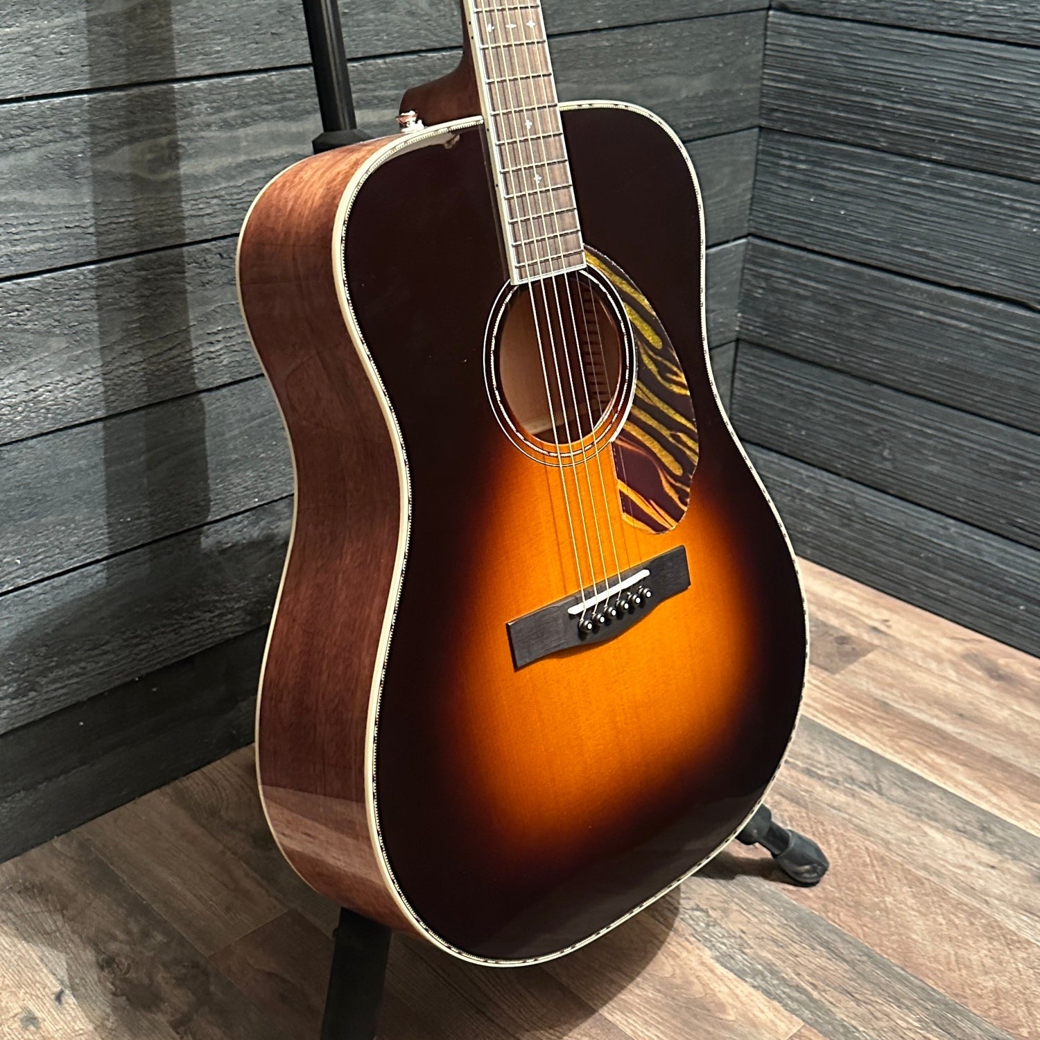 Fender PD-220E Dreadnought Acoustic Electric Guitar w/ Case - Sunburst