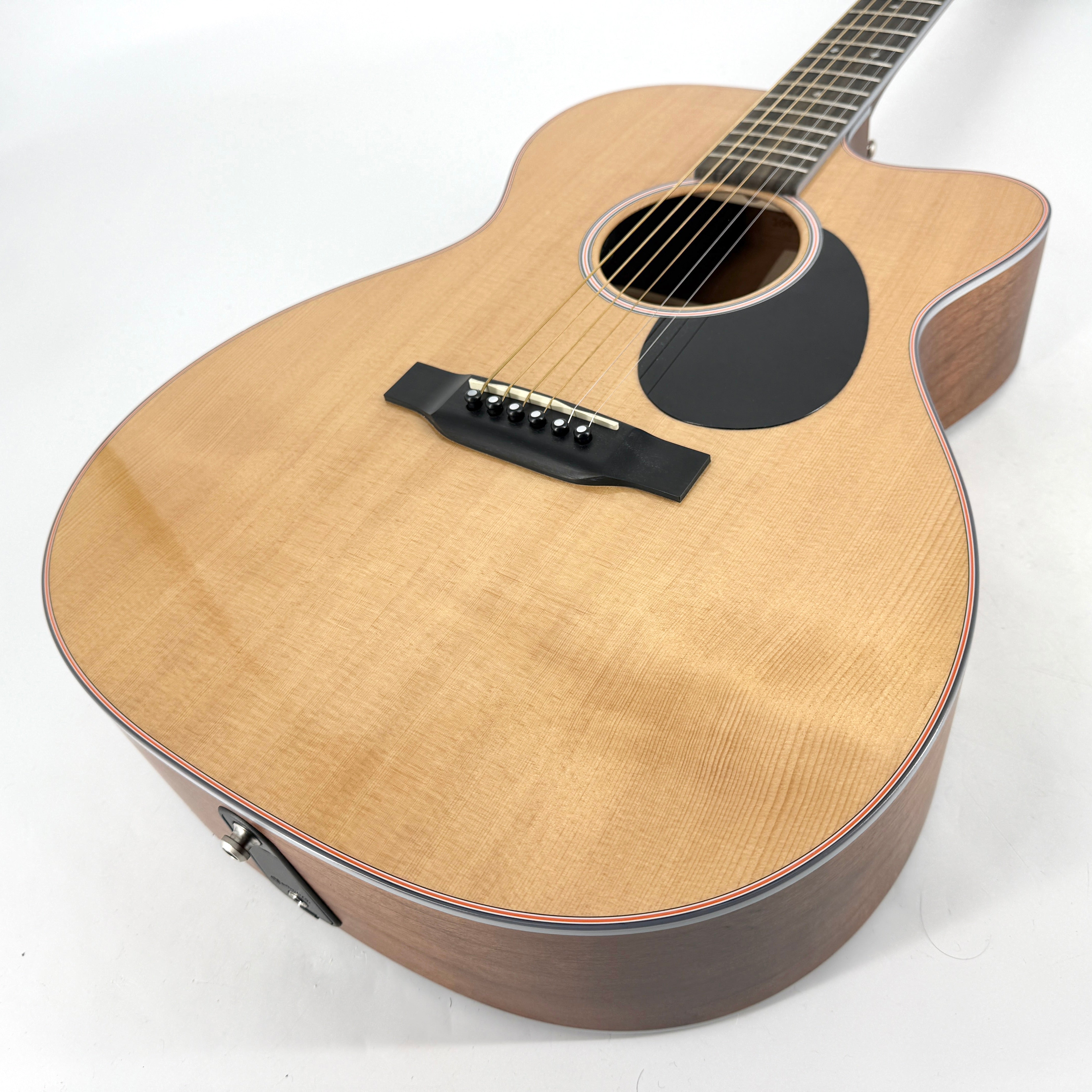 2021 Martin OMC-16E – Natural