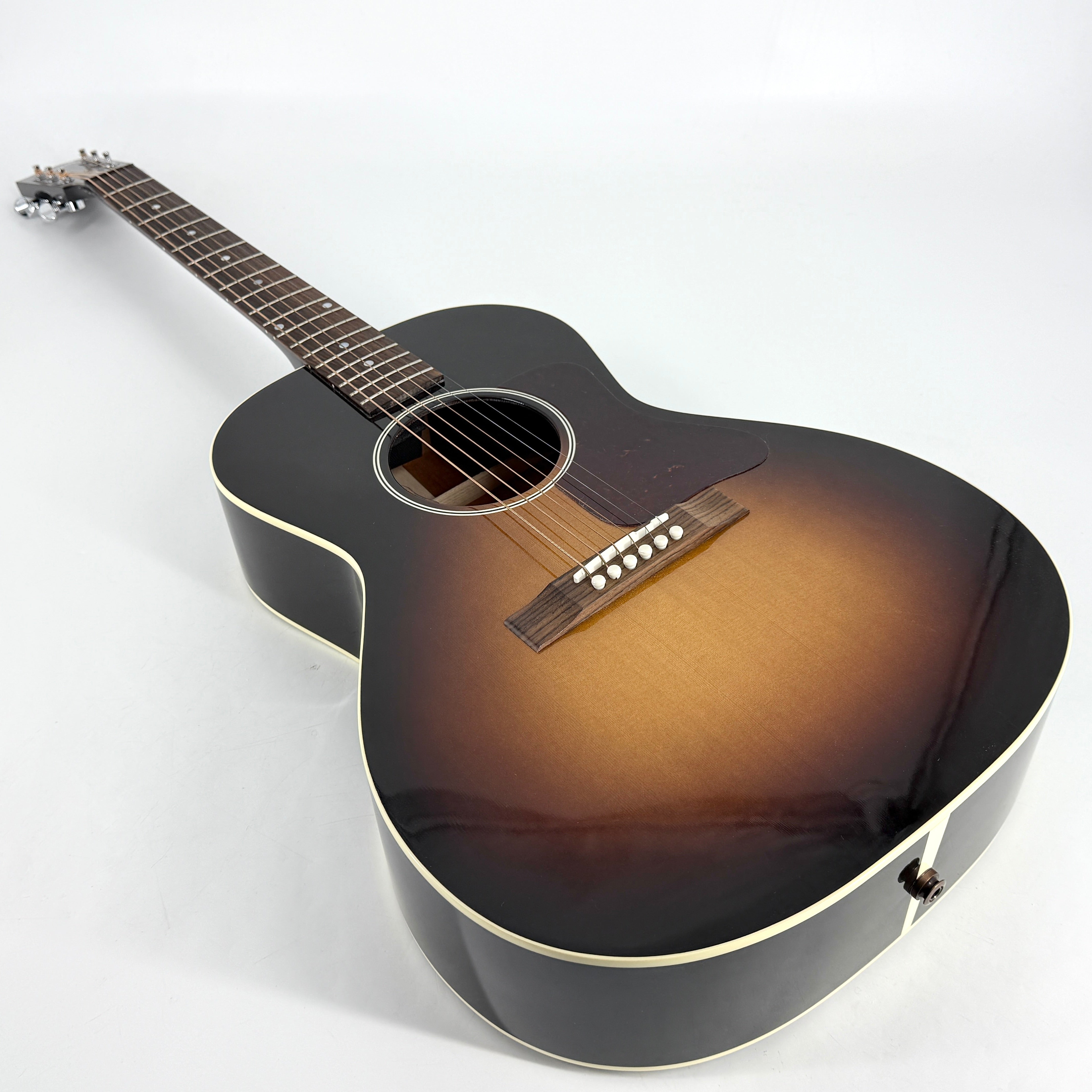 2022 Gibson L-00 Standard – Vintage Sunburst (Artist Owned)