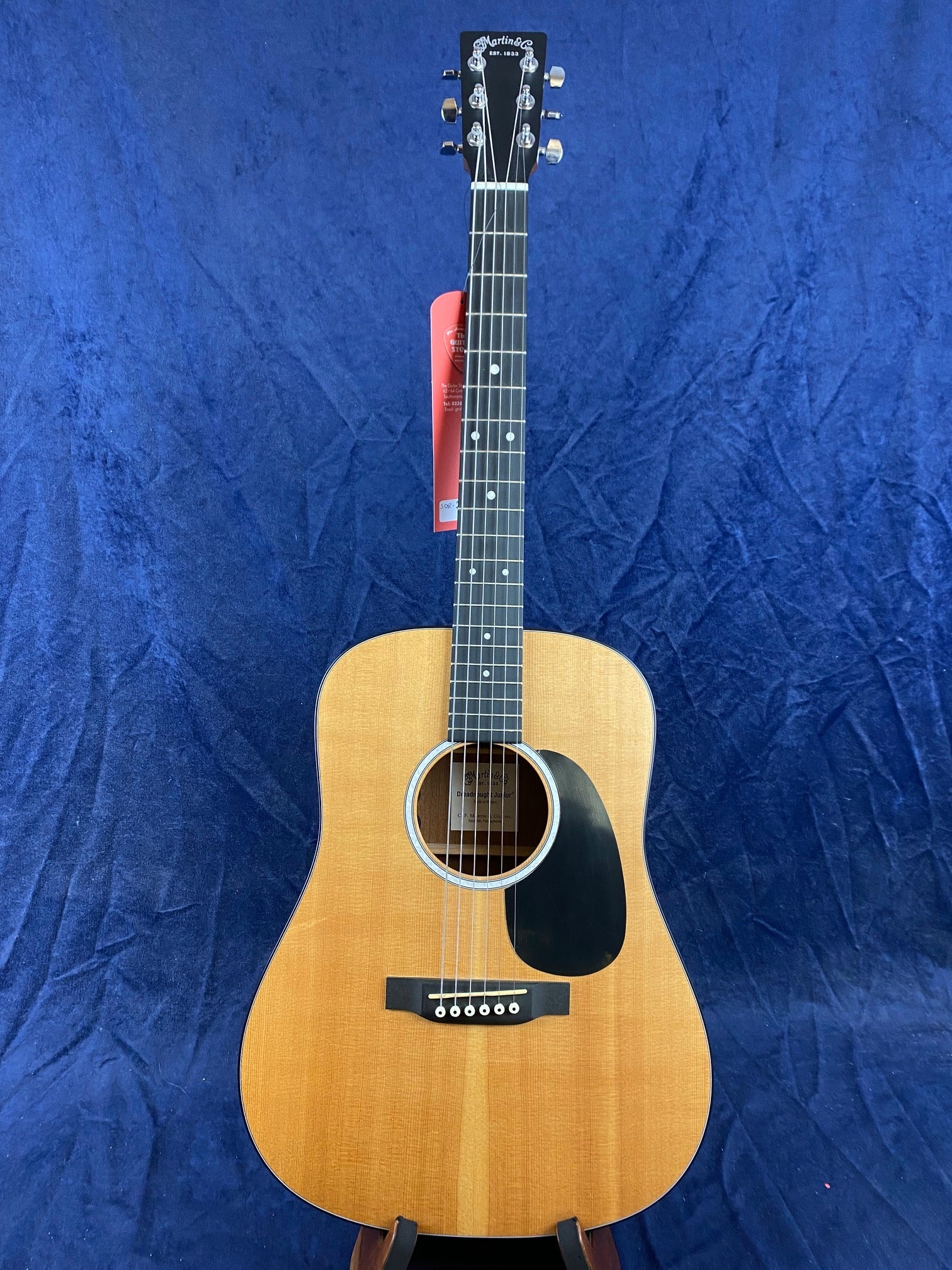 Martin DJR-10E Dreadnought Junior Electro in Natural