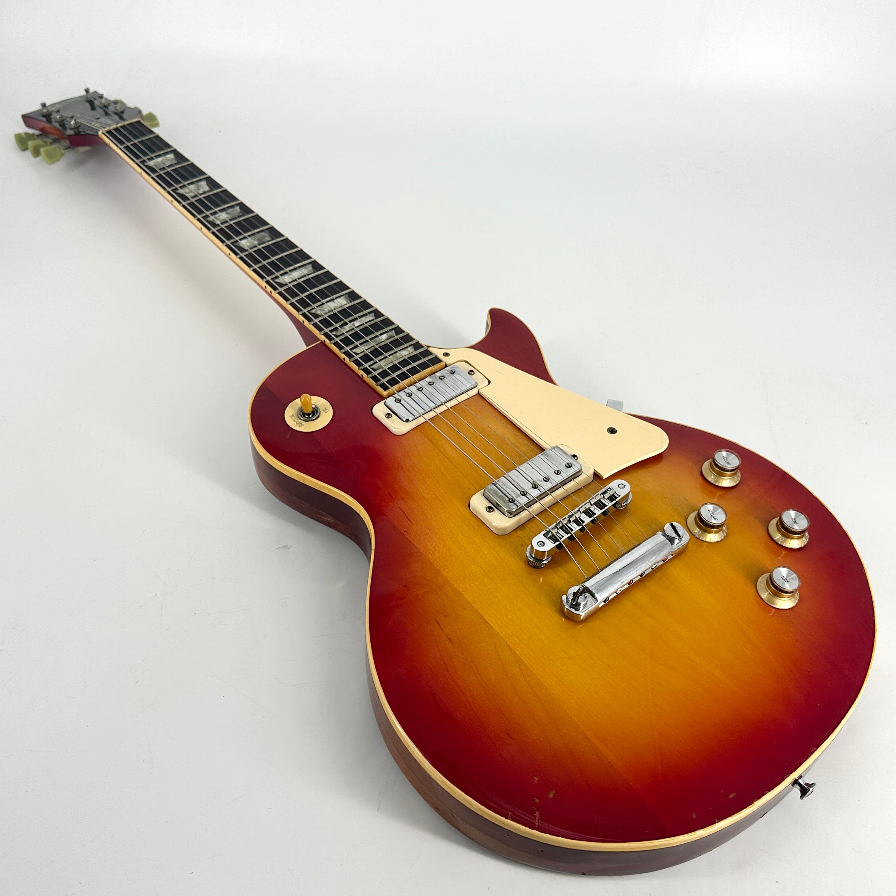 1975 Gibson Les Paul Deluxe - Cherry Sunburst