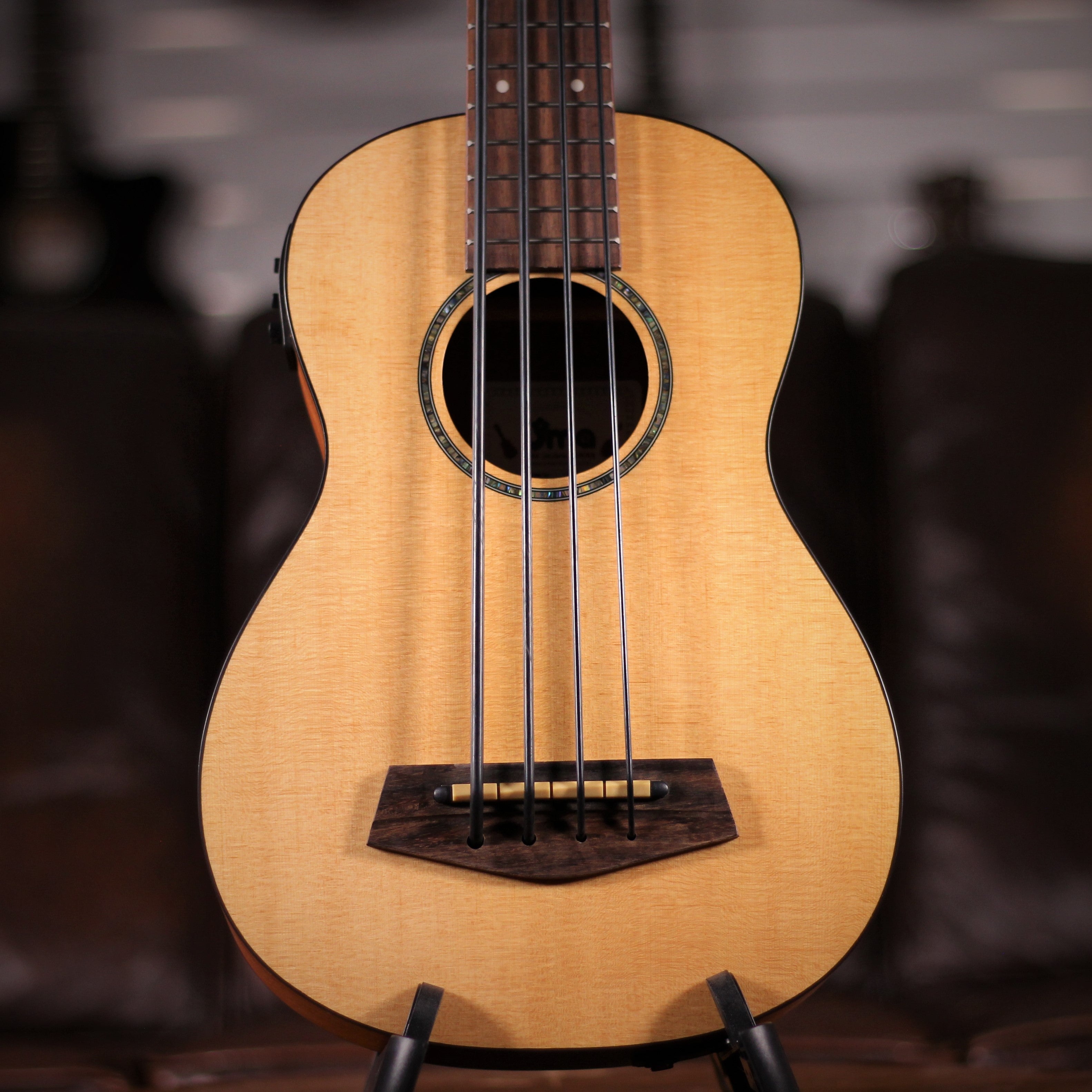 Uma UB-1 Uke Bass