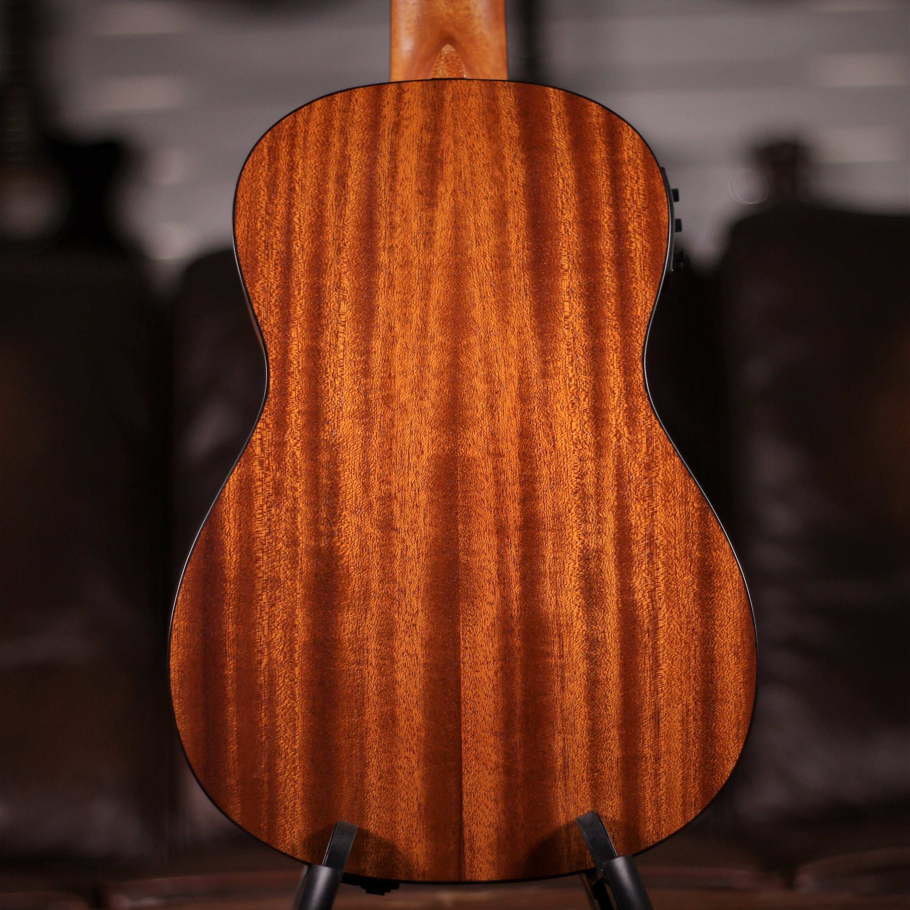 Uma UB-1 Uke Bass rear