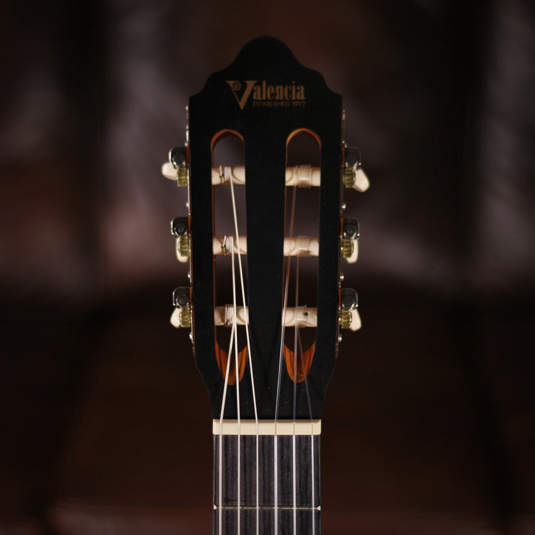 Valencia 4/4 Classic Standard headstock