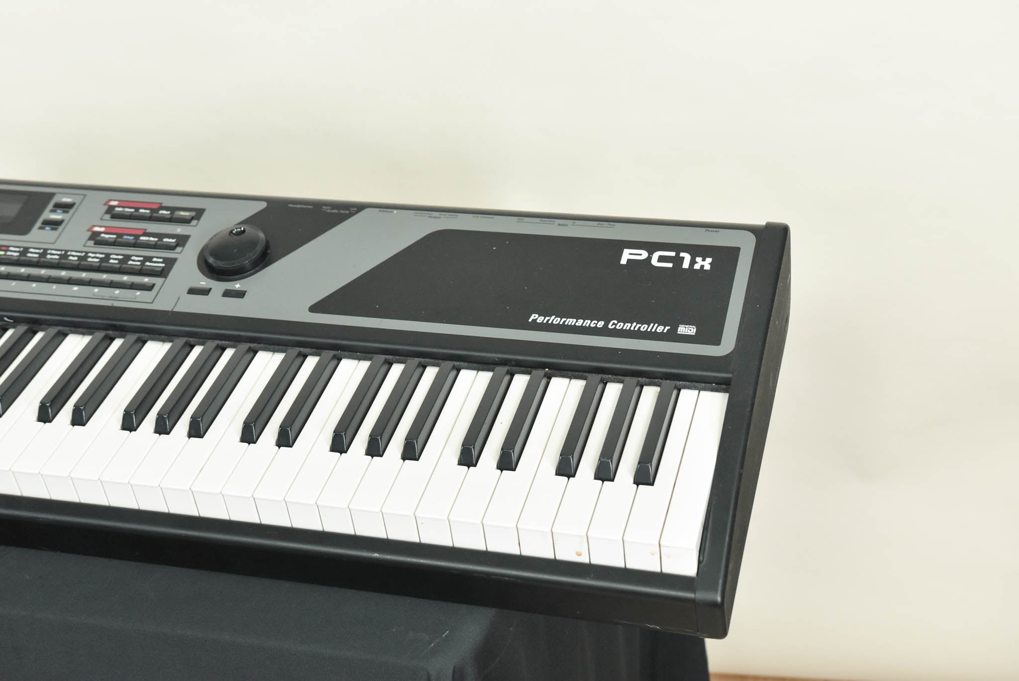 Kurzweil PC1X 88-Note Weighted Keyboard (NO POWER SUPPLY)