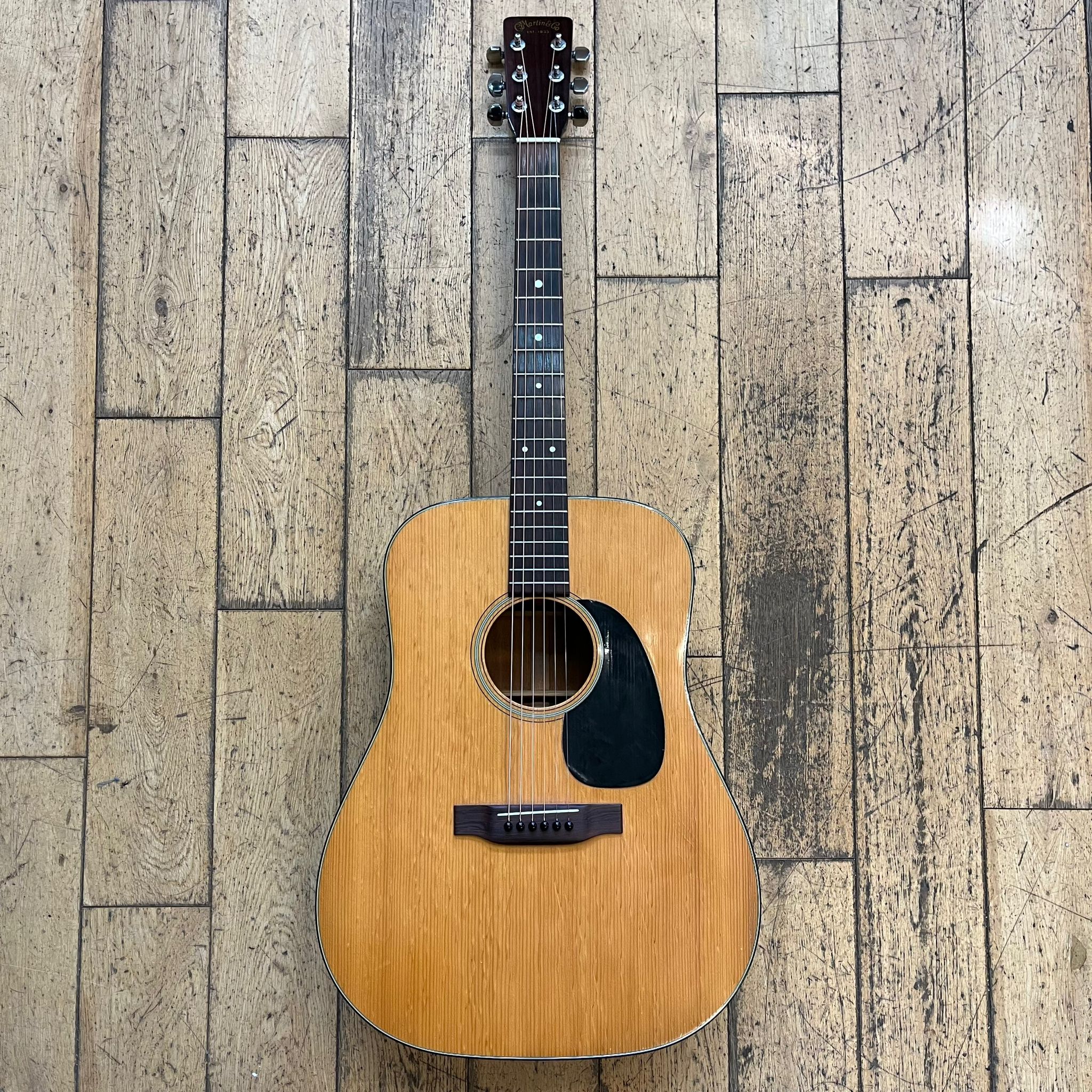 1969 Martin D-18