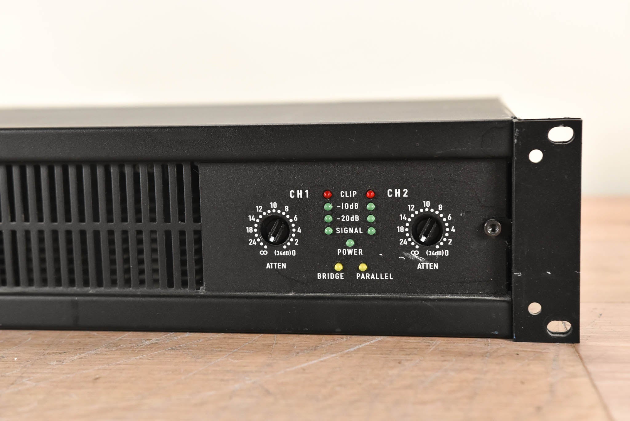 QSC CX702 2Channel Power Amplifier