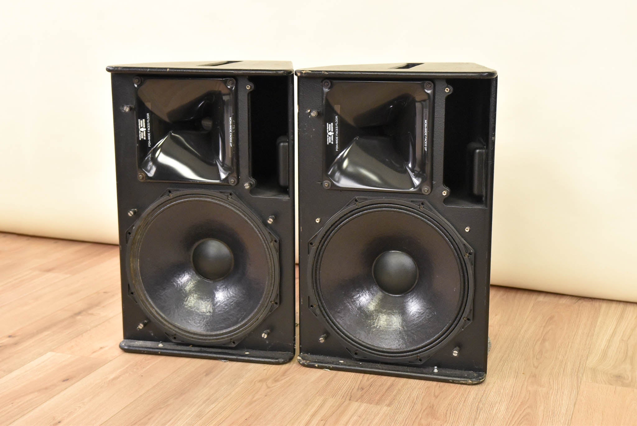 NEXO PS15U Two-Way 15-inch Passive Loudspeaker (PAIR)